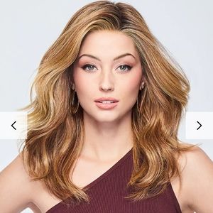 Raquel Welch wig "Style Society", shade: Shaded Hazelnut